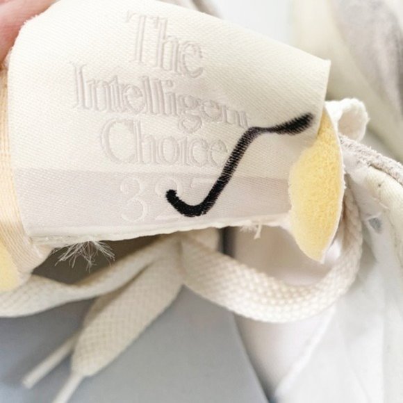 NEW BALANCE 327 Unisex Wrapped Premium Suede Crinkle Shell Sneakers Size 8 NWT - Picture 12 of 16